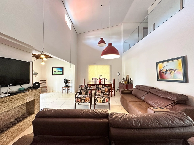 Casa mobiliada com 4 suítes no centro de Xangri-la com piscina.: 5ª foto da galeria de imagens do imóvel