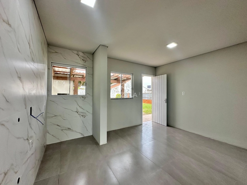 Casa térrea com 2 dormitórios, 1 suíte a 3 quadras do mar em Xangri-lá: 5ª foto da galeria de imagens do imóvel