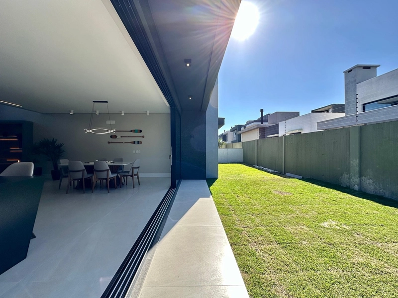 Sobrado mobiliado e decorado, com 4 suítes independentes no Sunset: 16ª foto da galeria de imagens do imóvel