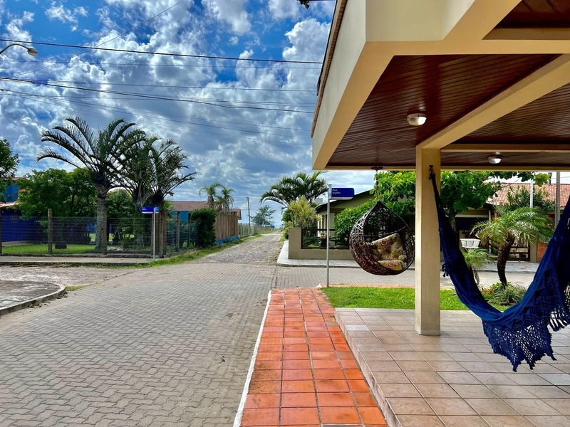 Sobrado duplex, mobiliado, próximo a praia em Rainha do Mar: 4ª foto da galeria de imagens do imóvel