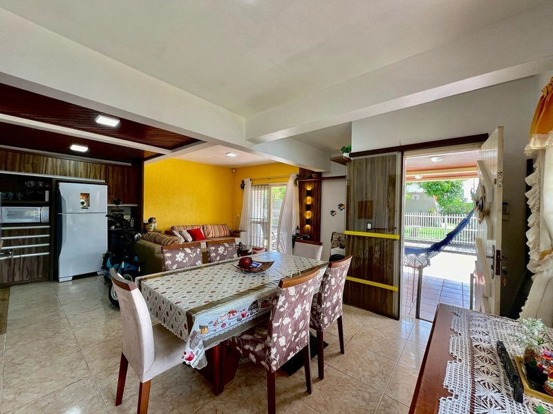 Sobrado duplex, mobiliado, próximo a praia em Rainha do Mar: 10ª foto da galeria de imagens do imóvel