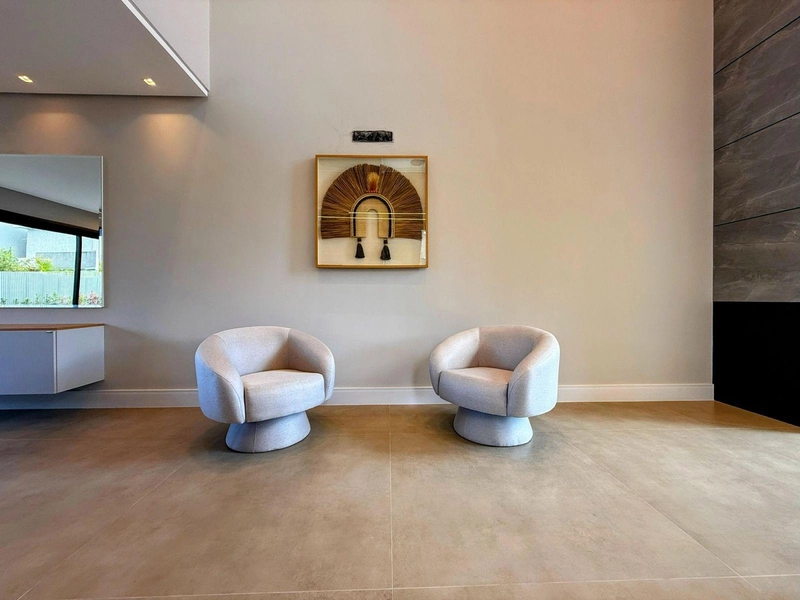 Casa mobiliada e decorada com 4 suítes e piscina no condomínio Sunset: 5ª foto da galeria de imagens do imóvel