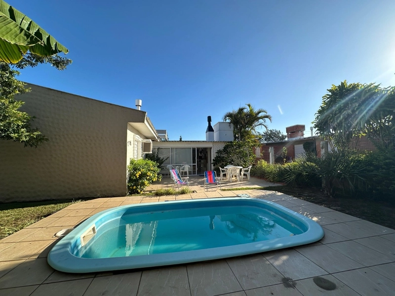 Casa com piscina e espaço gourmet em Atlântida: 20ª foto da galeria de imagens do imóvel