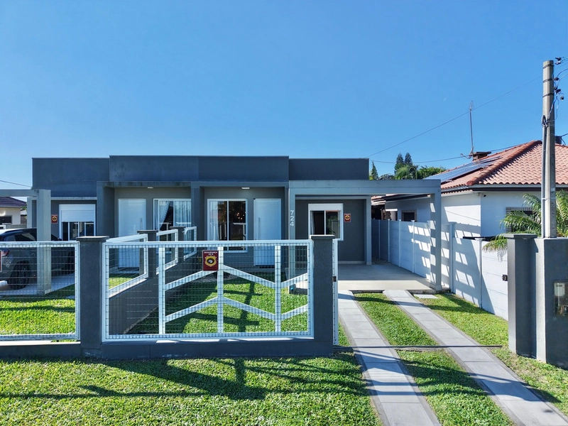 Casa mobiliada e decorada com 3 dormitórios no centro de Xangri-lá: 22ª foto da galeria de imagens do imóvel