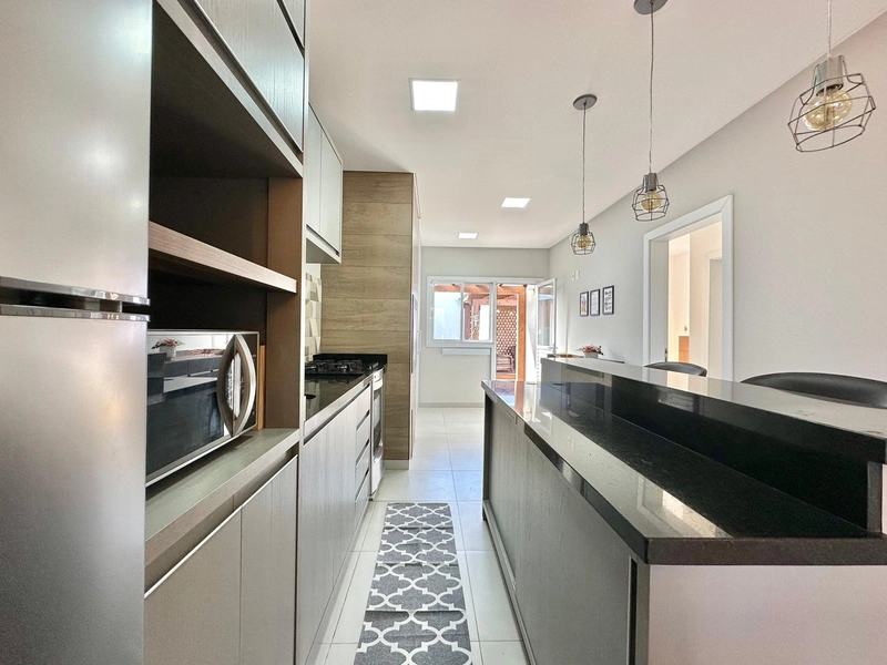 Casa mobiliada e decorada com 3 dormitórios no centro de Xangri-lá: 5ª foto da galeria de imagens do imóvel