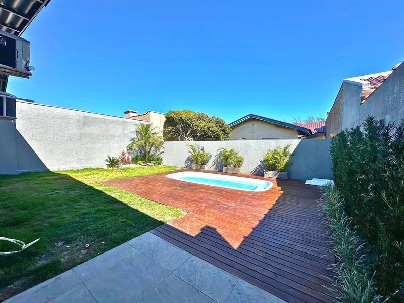 Casa mobiliada com 3 dormitórios, 1 suíte e piscina em Atlântida Sul: 18ª foto da galeria de imagens do imóvel