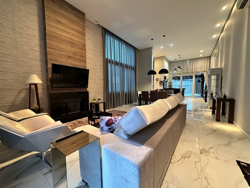 Casa mobiliada e decorada com 4 suítes e piscina no Quintas do Lago.: 3ª foto da galeria de imagens do imóvel