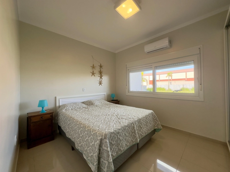 Casa mobiliada e decorada com 3 suítes no condomínio Riviera: 15ª foto da galeria de imagens do imóvel