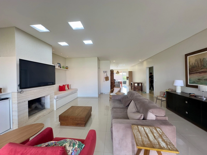 Casa mobiliada e decorada com 3 suítes no condomínio Riviera: 8ª foto da galeria de imagens do imóvel