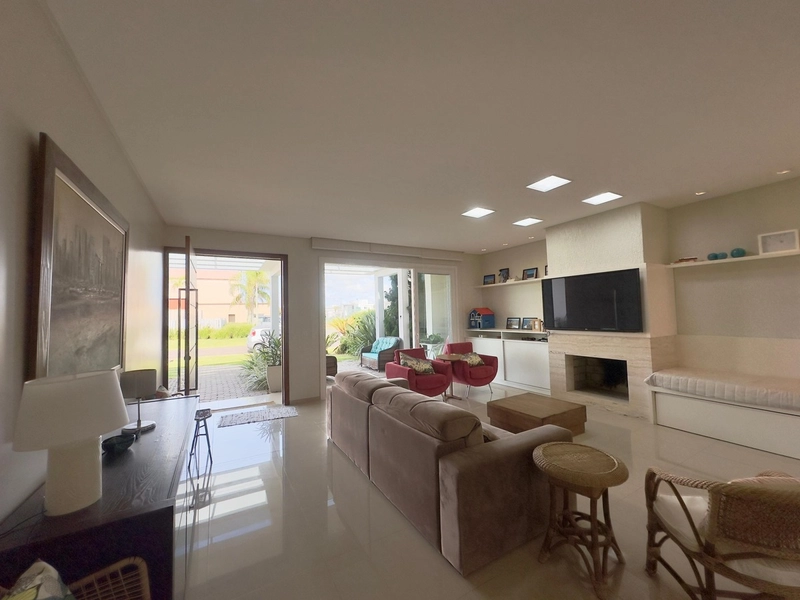 Casa mobiliada e decorada com 3 suítes no condomínio Riviera: 7ª foto da galeria de imagens do imóvel