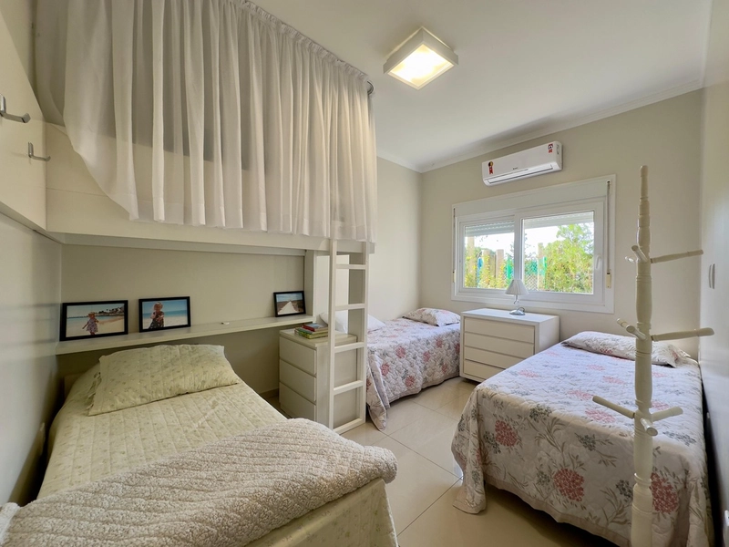 Casa mobiliada e decorada com 3 suítes no condomínio Riviera: 16ª foto da galeria de imagens do imóvel