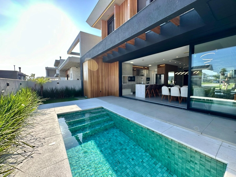 Sobrado mobiliado e decorado com 4 suítes e piscina no Sunset: 15ª foto da galeria de imagens do imóvel