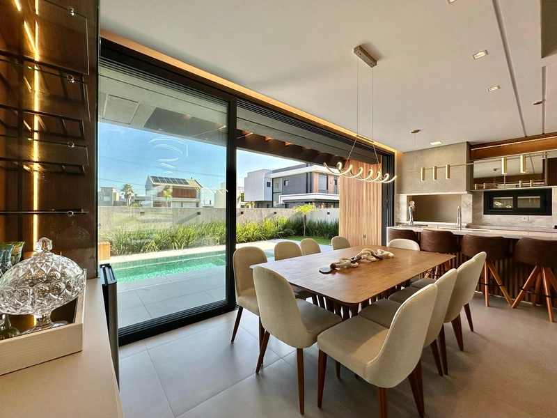 Sobrado mobiliado e decorado com 4 suítes e piscina no Sunset: 9ª foto da galeria de imagens do imóvel