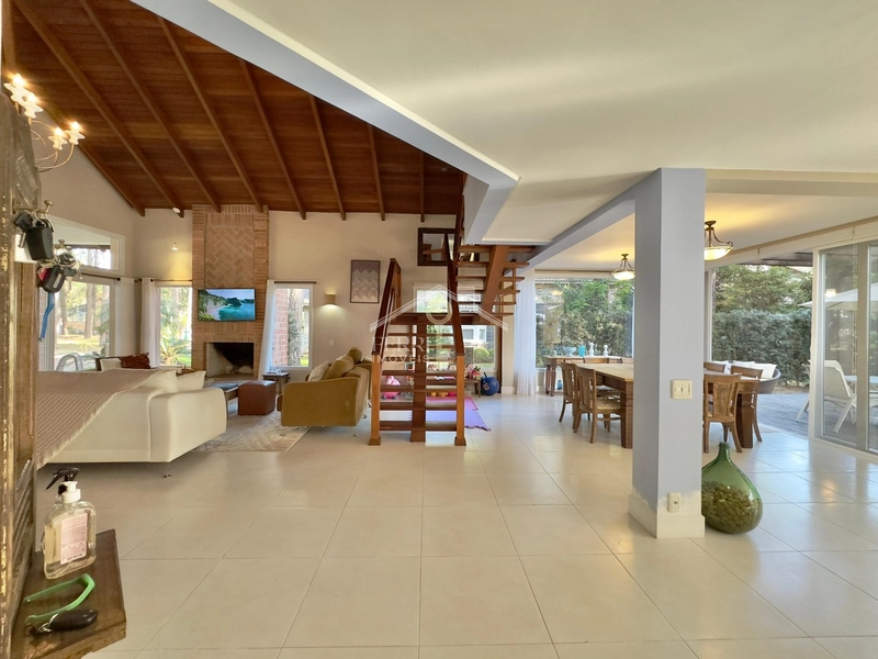Casa com 4 suítes, mobiliada, no Condomínio Carmel em Xangri-la: 6ª foto da galeria de imagens do imóvel
