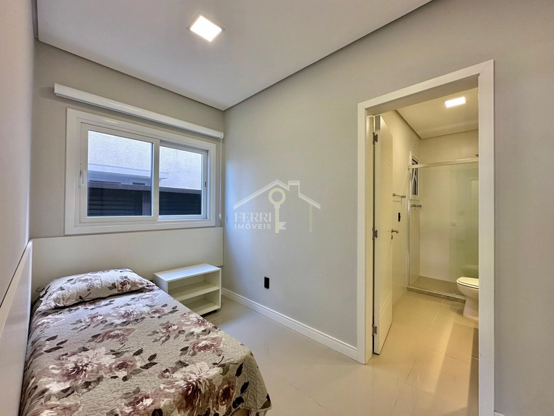 Sobrado mobiliado e decorado com 5 suítes no Enseada Lagos Xangri-lá: 15ª foto da galeria de imagens do imóvel