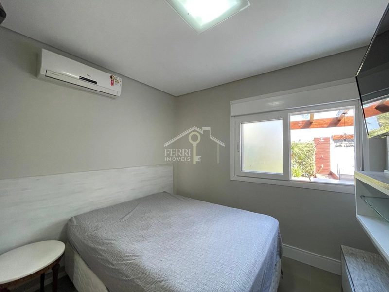 Casa com 4 dormitórios, 2 suítes e jacuzzi no Condomínio Las Palmas: 19ª foto da galeria de imagens do imóvel