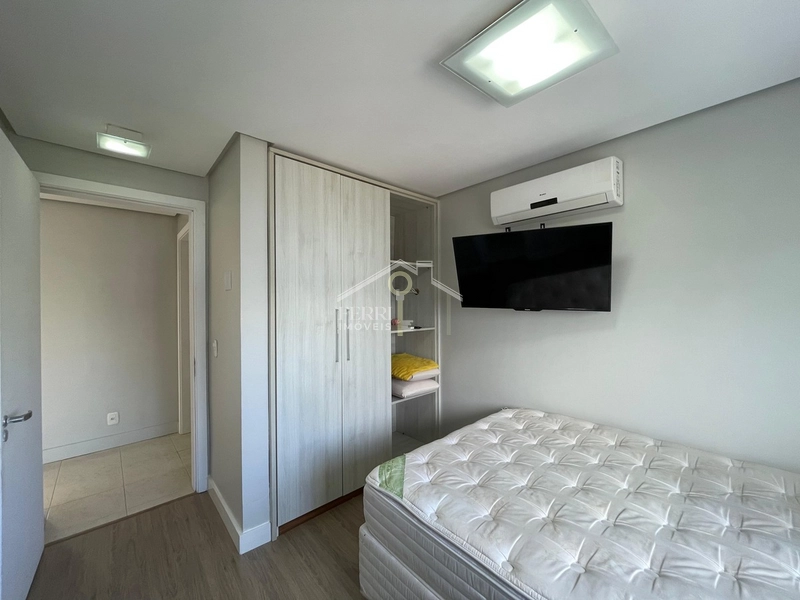Casa com 4 dormitórios, 2 suítes e jacuzzi no Condomínio Las Palmas: 22ª foto da galeria de imagens do imóvel