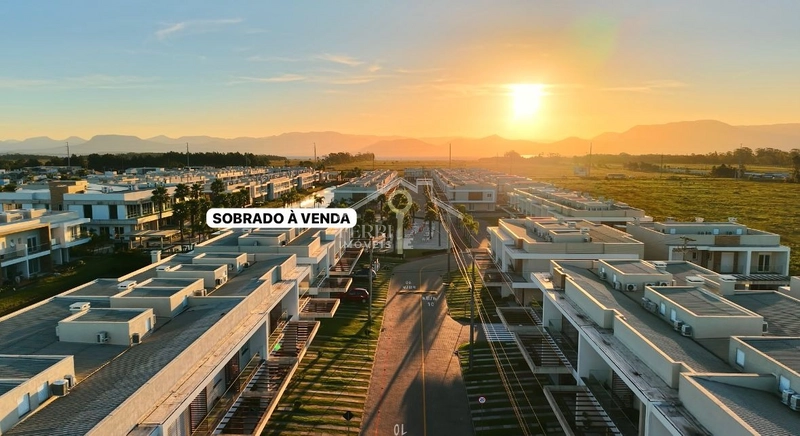 Sobrado 3 dormitórios, beira lago no condomínio Murano: 2ª foto da galeria de imagens do imóvel