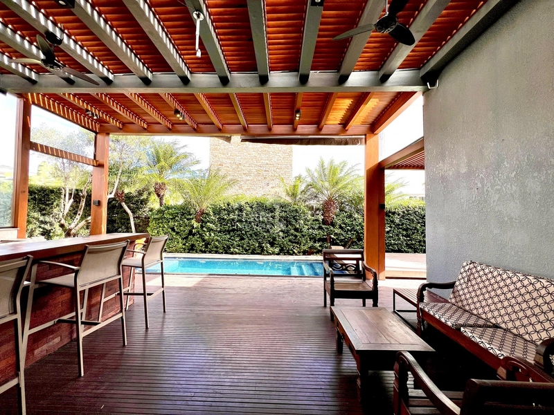 Casa com 4 suítes, mobiliada e piscina no Condomínio Quintas do Lago: 16ª foto da galeria de imagens do imóvel
