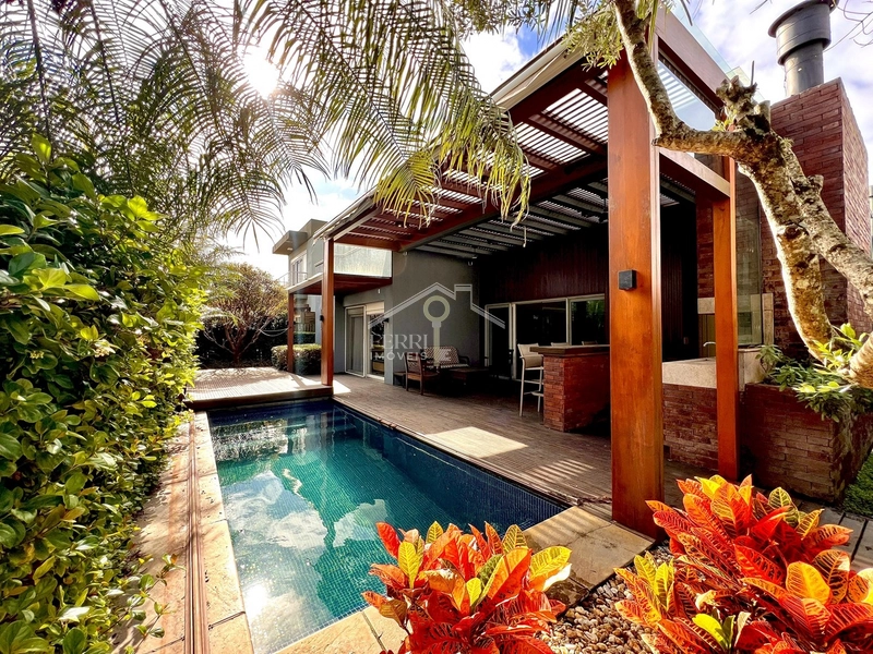 Casa com 4 suítes, mobiliada e piscina no Condomínio Quintas do Lago: 13ª foto da galeria de imagens do imóvel