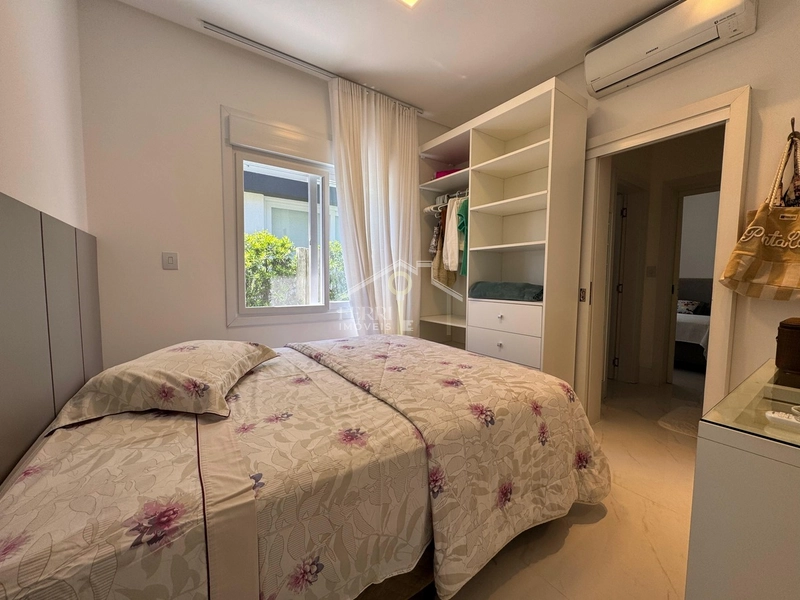 Casa beira-lago com 4 suítes e piscina no condomínio Riviera Xangri-lá: 16ª foto da galeria de imagens do imóvel