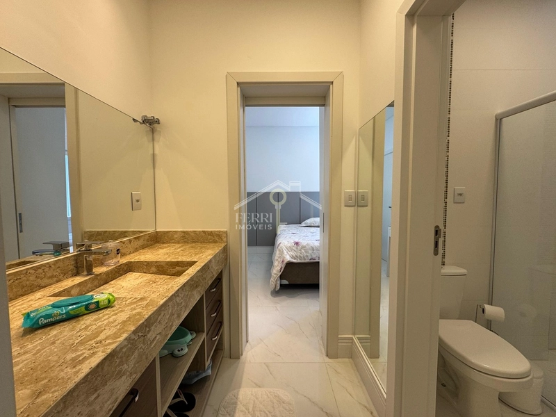 Casa beira-lago com 4 suítes e piscina no condomínio Riviera Xangri-lá: 18ª foto da galeria de imagens do imóvel