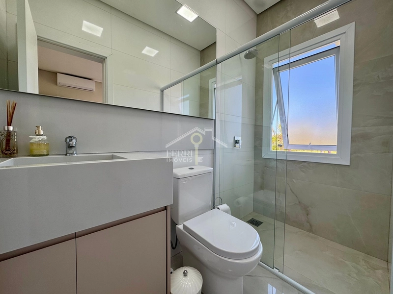 Casa mobiliada e decorada com 6 suítes no condomínio Riviera: 25ª foto da galeria de imagens do imóvel