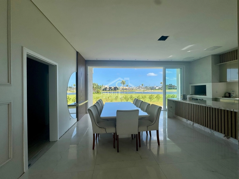 Casa mobiliada e decorada com 6 suítes no condomínio Riviera: 12ª foto da galeria de imagens do imóvel