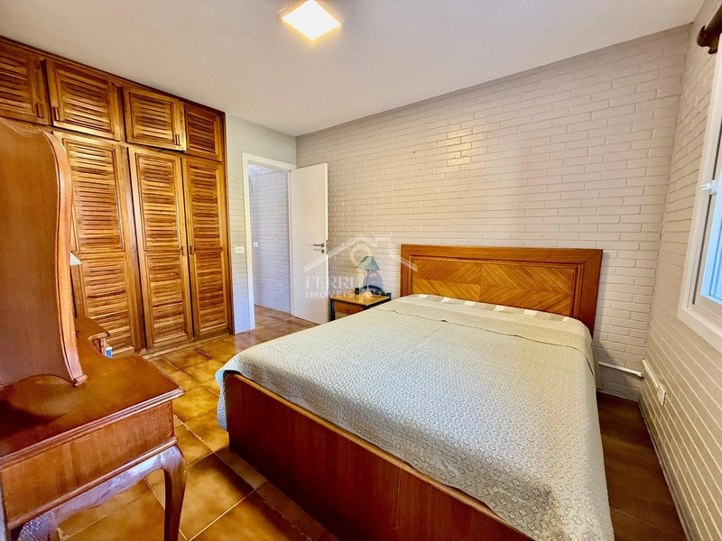 Casa com 5 dormitórios, 2 terrenos, a 1 quadra do mar em Rainha do Mar: 25ª foto da galeria de imagens do imóvel