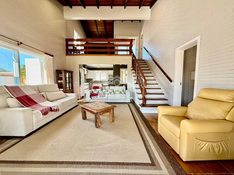Casa com 5 dormitórios, 2 terrenos, a 1 quadra do mar em Rainha do Mar: 15ª foto da galeria de imagens do imóvel