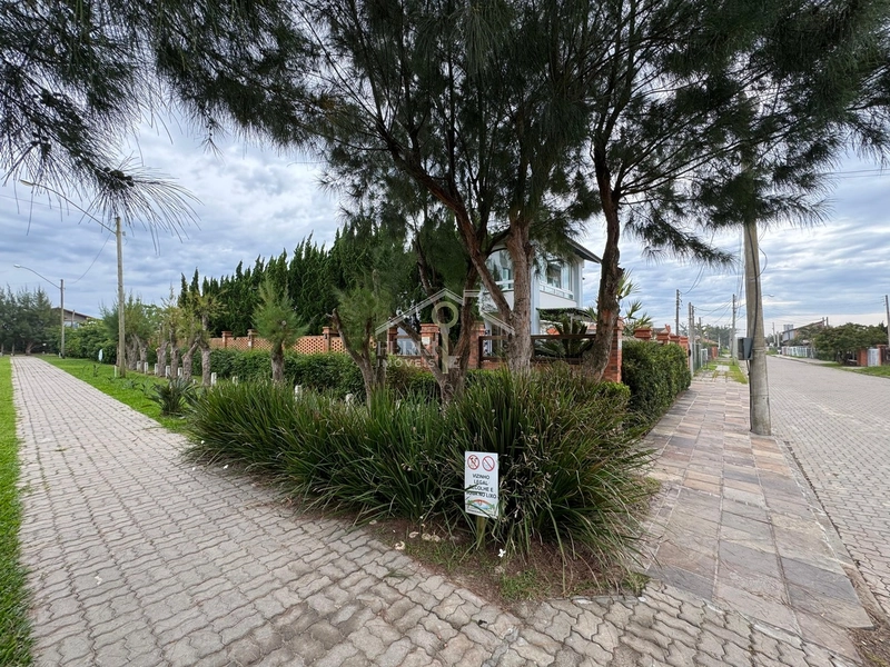Sobrado no centro de Xangri-lá, a menos de duas quadras do mar: 62ª foto da galeria de imagens do imóvel