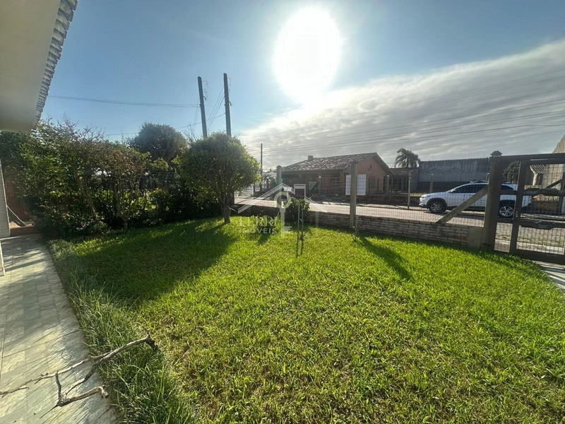Casa térrea com 2 dormitórios, mobiliada em Rainha do Mar - Xangri-lá: 3ª foto da galeria de imagens do imóvel
