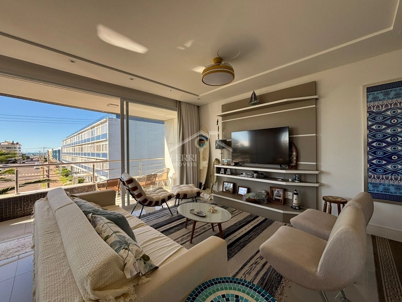 Apartamento mobiliado e decorado com 3 suítes e vista mar em Atlântida: 1ª foto da galeria de imagens do imóvel