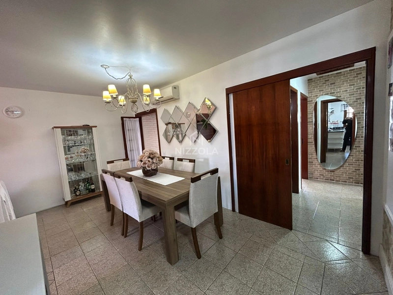 Casa com 3 dormitórios, totalmente mobiliada, decorada, com piscina: 5ª foto da galeria de imagens do imóvel