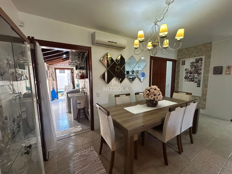 Casa com 3 dormitórios, totalmente mobiliada, decorada, com piscina: 4ª foto da galeria de imagens do imóvel