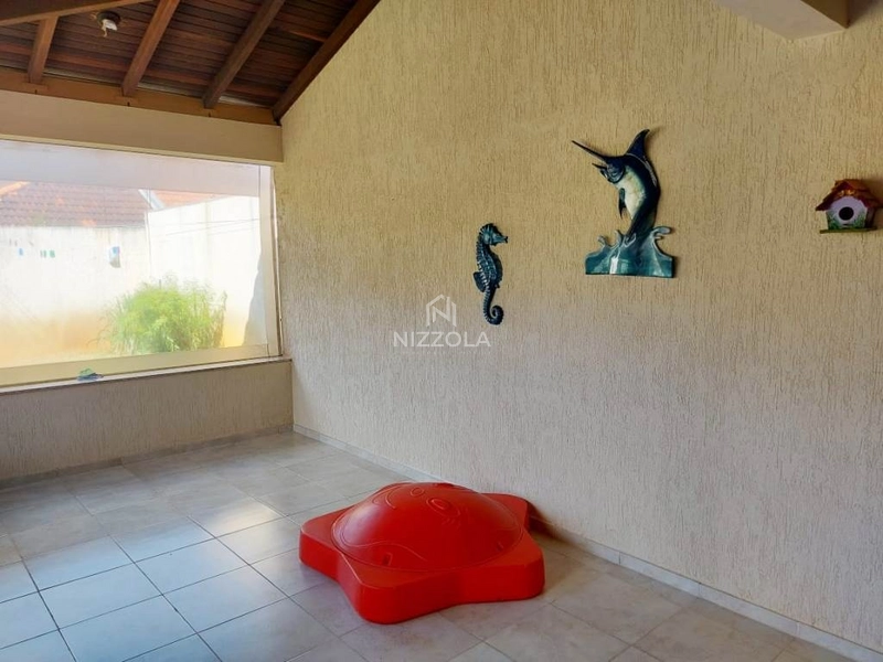 Sobrado mobiliado, com 04 suítes no Centro de Xangri-lá: 28ª foto da galeria de imagens do imóvel