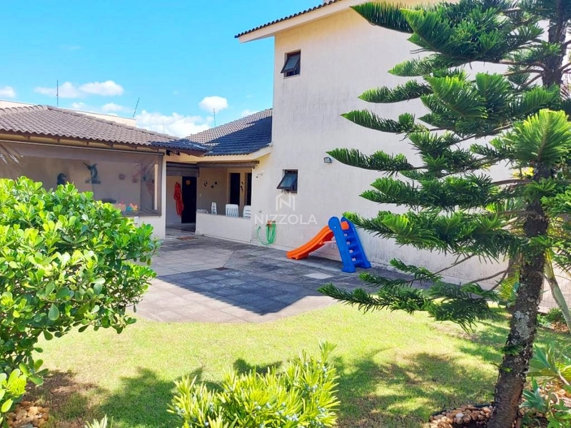 Sobrado mobiliado, com 04 suítes no Centro de Xangri-lá: 34ª foto da galeria de imagens do imóvel