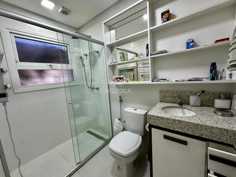 Casa com 5 dormitórios, sendo uma suíte, salão de festas, em Xangri-lá: 13ª foto da galeria de imagens do imóvel