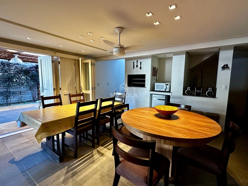 Casa com 5 dormitórios, sendo uma suíte, salão de festas, em Xangri-lá: 21ª foto da galeria de imagens do imóvel