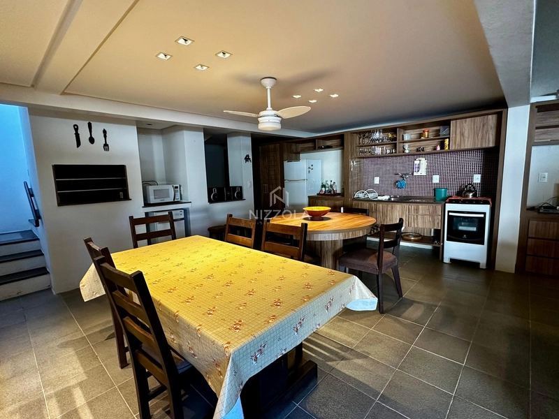 Casa com 5 dormitórios, sendo uma suíte, salão de festas, em Xangri-lá: 20ª foto da galeria de imagens do imóvel