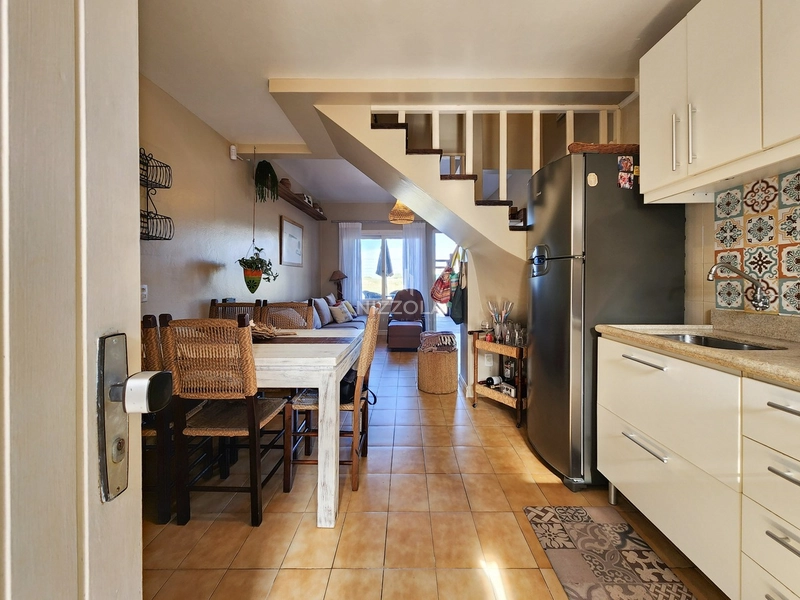 Sobrado mobiliado, com 2 dormitórios, vista mar no Centro de Xangri-lá: 13ª foto da galeria de imagens do imóvel