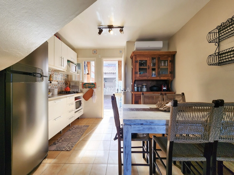 Sobrado mobiliado, com 2 dormitórios, vista mar no Centro de Xangri-lá: 12ª foto da galeria de imagens do imóvel