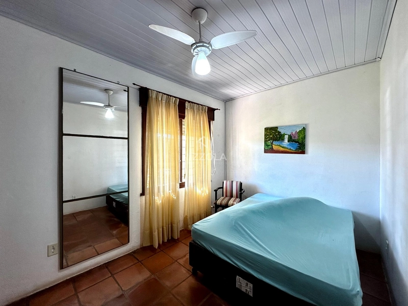 Casa com 5 dormitórios em Atlântida Sul: 4ª foto da galeria de imagens do imóvel