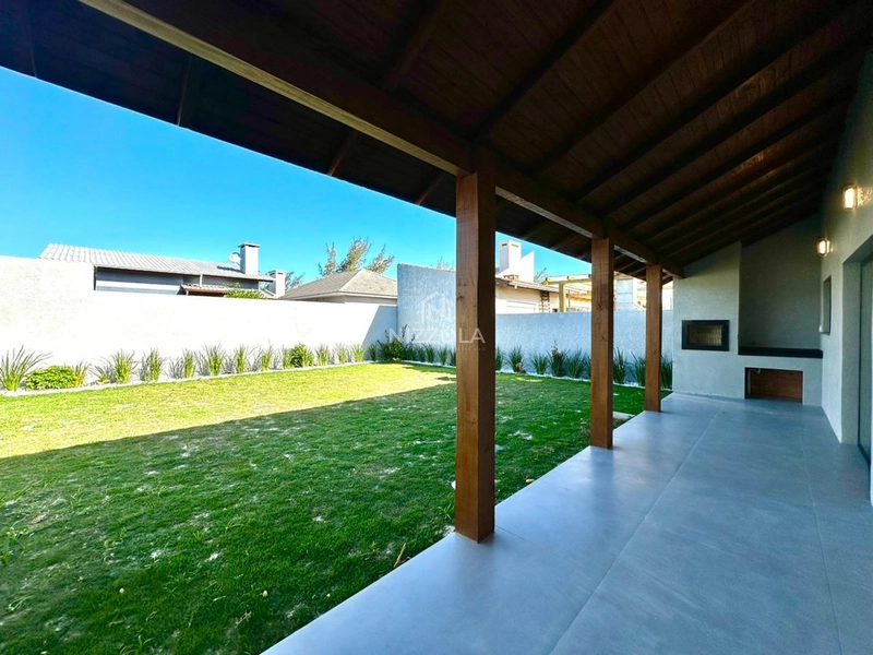 Casa com 2 dormitórios, sendo 1 suíte, em Atlântida Sul: 17ª foto da galeria de imagens do imóvel