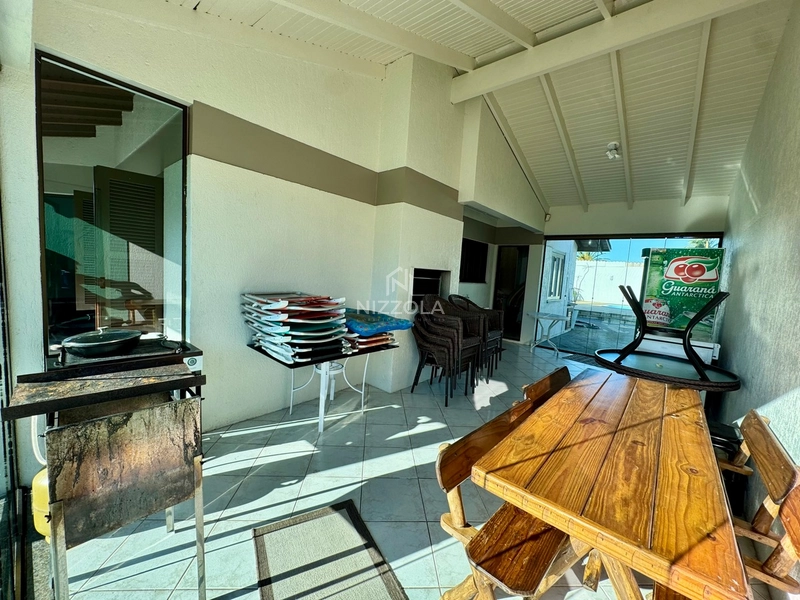 Casa em terreno com 540m² em excelente localização de Atlântida: 20ª foto da galeria de imagens do imóvel