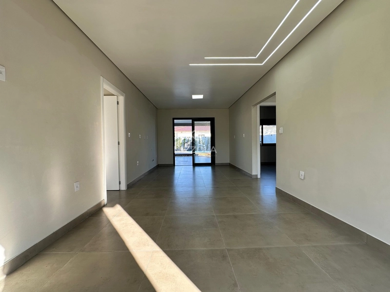 Casa reformada com 3 dormitórios, sendo 1 suíte, em Atlântida Sul: 6ª foto da galeria de imagens do imóvel