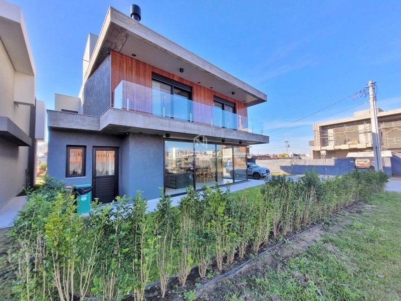 Sobrado com 4 suítes no Condomínio Sunset: 2ª foto da galeria de imagens do imóvel