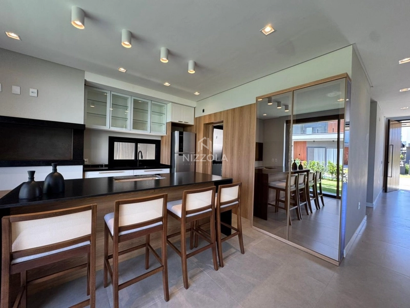 Sobrado com 4 suítes no condomínio Sunset: 9ª foto da galeria de imagens do imóvel