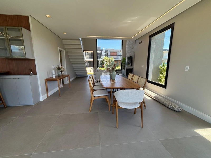 Sobrado beira lago, com 5 suítes, no Condomínio Sunset: 8ª foto da galeria de imagens do imóvel