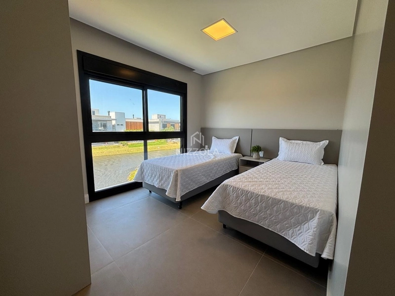 Sobrado beira lago, com 5 suítes, no Condomínio Sunset: 17ª foto da galeria de imagens do imóvel